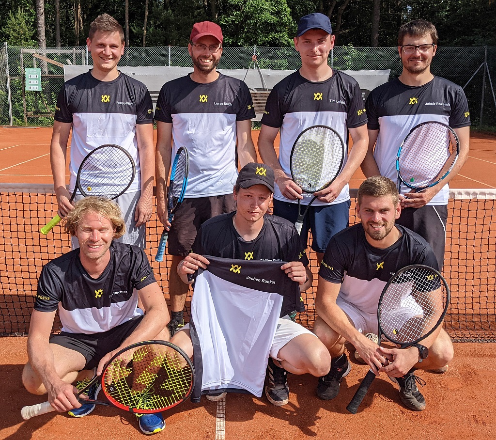 Die Bezirksliga-Herren der TG Neunkirchen erwarten am letzten Spieltag zum absoluten Spitzenspiel den TC Rot-Blau Regensburg IV.